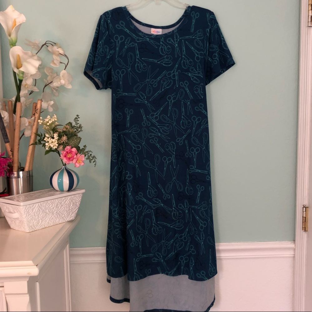 LuLaRoe M Navy Carly with teal scissors